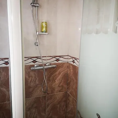 Maisonnette 4 Pers Rez De Jardin Avec Terrasse *