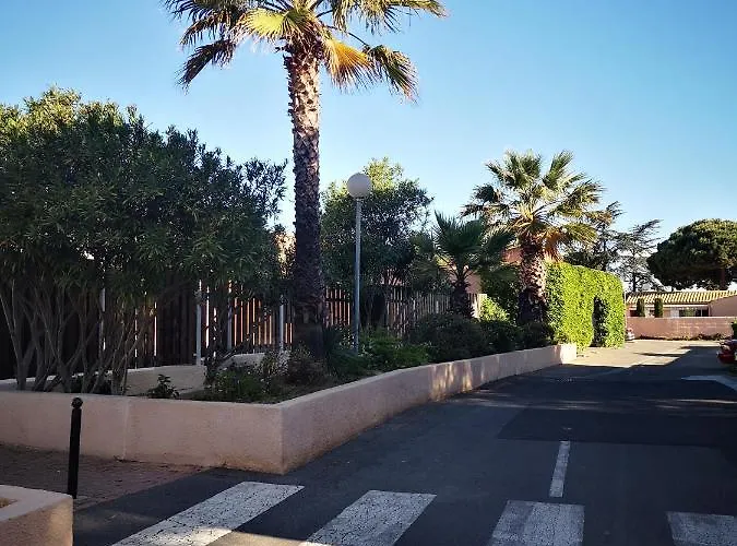 Maisonnette 4 Pers Rez De Jardin Avec Terrasse *